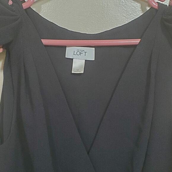 Ann Taylor Loft Women's Black Wrap Pleated Cap Sleeve Mini Sheath Dress Size 10 - Picture 4 of 7